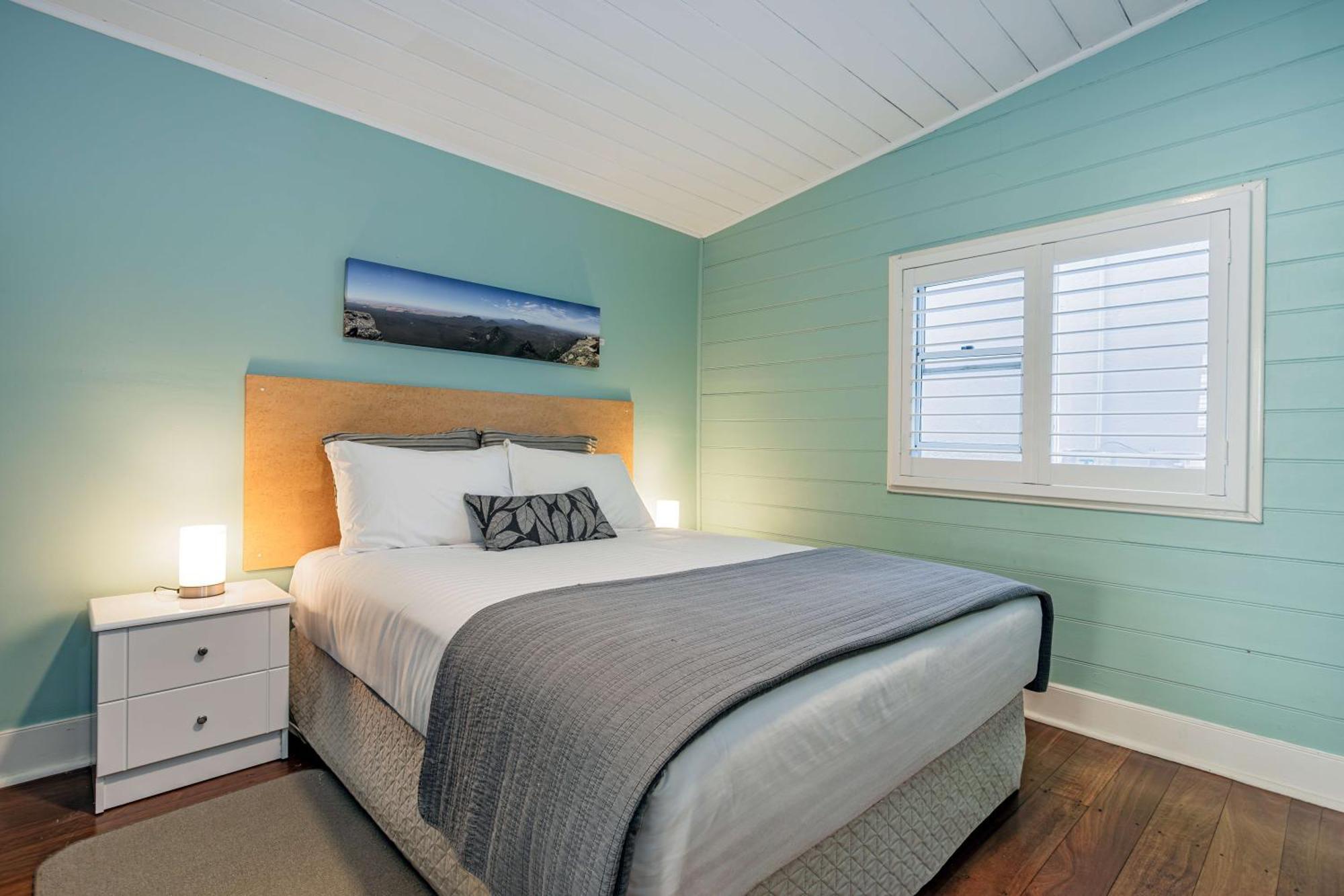 Aparthotel Harbourside And 4*